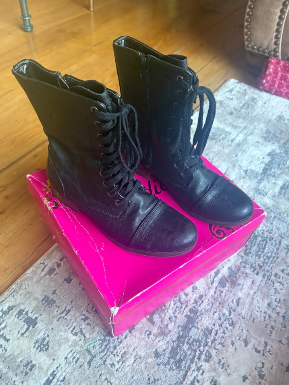 Candie’s Lace up Black Boots US SZ 8 - Picture 2 of 10